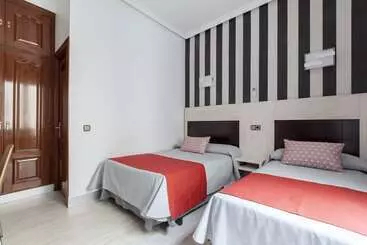 Hostal Castilla I Atocha - Madrid