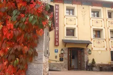 Plaza - Castejon de Sos