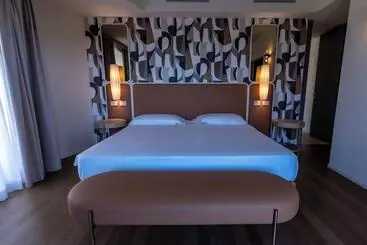 Columbus Urban Resort - Florencia