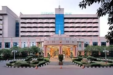 Sunlake Waterfront Resort & Convention - Jakarta