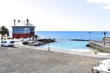 Apartamentos El Charcon - Arrieta