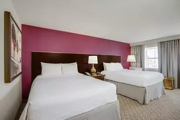 Astor Crowne Plaza  Corner Of Bourbon Street - New Orleans