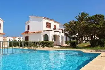 Yucas Homes - Los Delfines