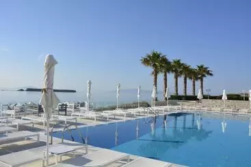Saint George - Paros Town