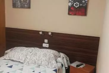 Hostal Escarla - Aren