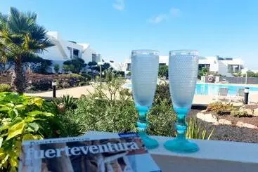 Casa Ana   Luxury Pool Apartment At Casilla De Costa - Villaverde