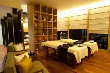 Hansar Bangkok - Bangkok
