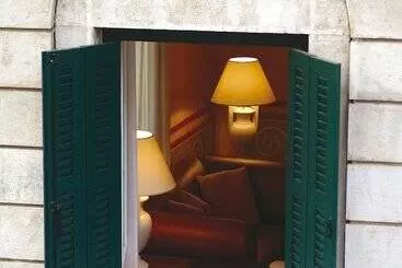 Siora Vittoria Boutique - Corfú