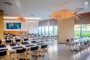 The Empyrean Cam Ranh Beach Resort - Nha Trang