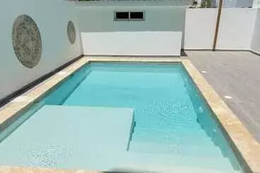 Bridget Place - Los Melones