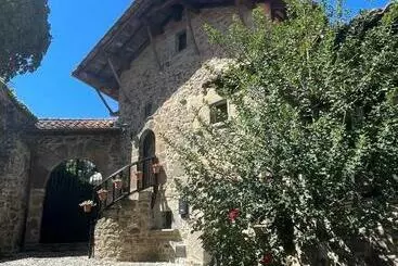 Little Tower - Potes