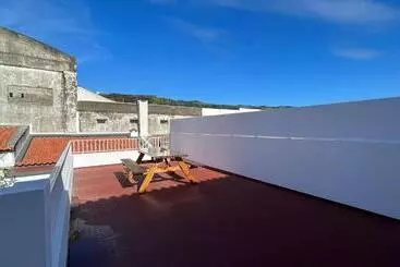 Espírito Azul Guest House   Rooms To Rent, 2 Minutes Walking From The Beach, Marina And Our Dive Cen - Vila Franca do Campo