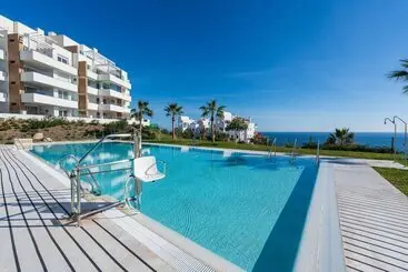 Isea 1111   Luxury Modern Apartment With Pool & Sea Views - Torrox