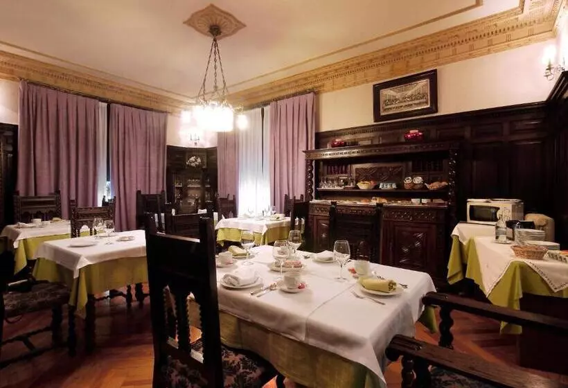 Fotos del hotel Palacio Arias:  4