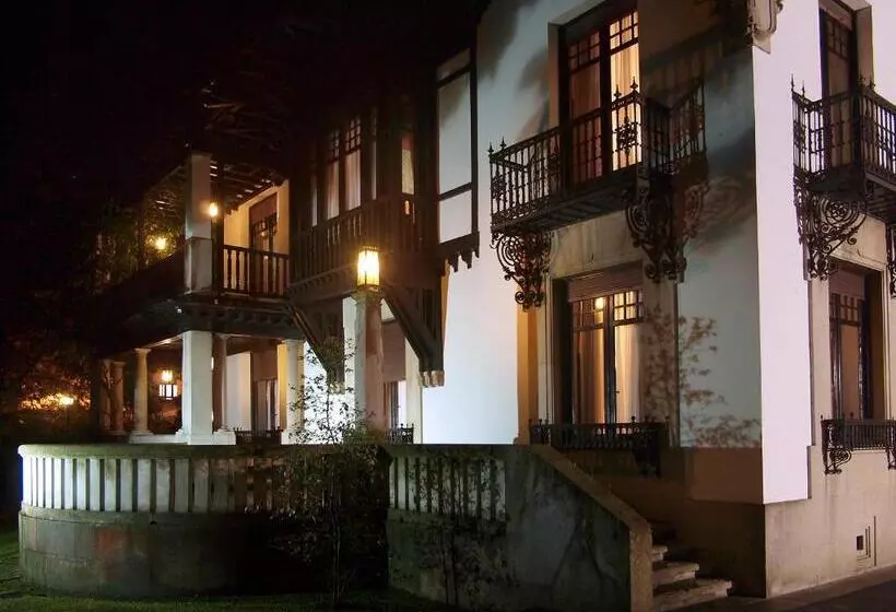 Fotos del hotel Palacio Arias:  8