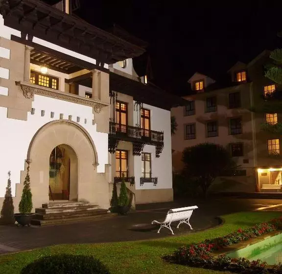 Fotos del hotel Palacio Arias:  11