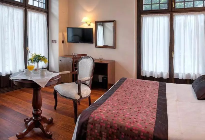 Fotos del hotel Palacio Arias:  12