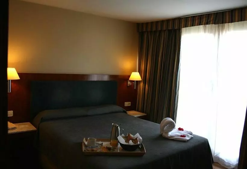 Fotos del hotel Ginosi Pedralbes:  10