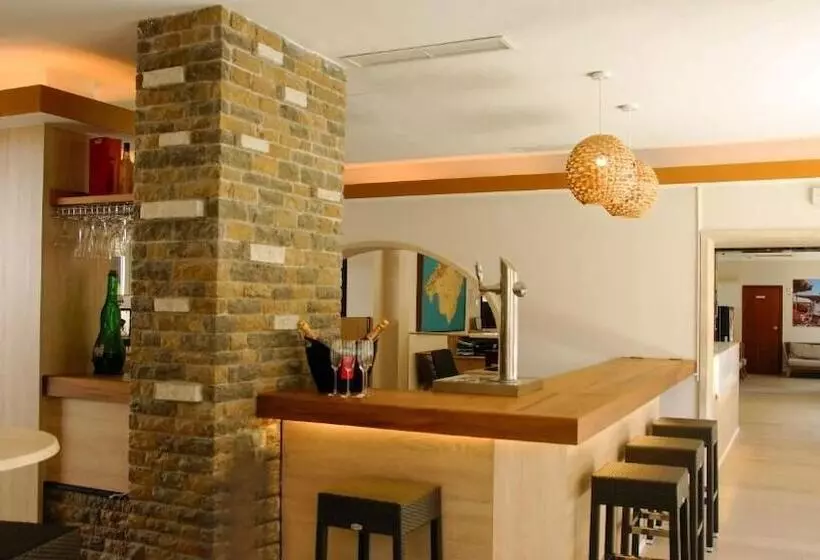 Fotos del hotel Iris:  15