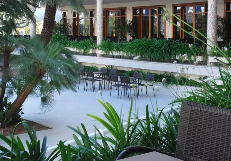 Fotos del hotel Los Robles:  43