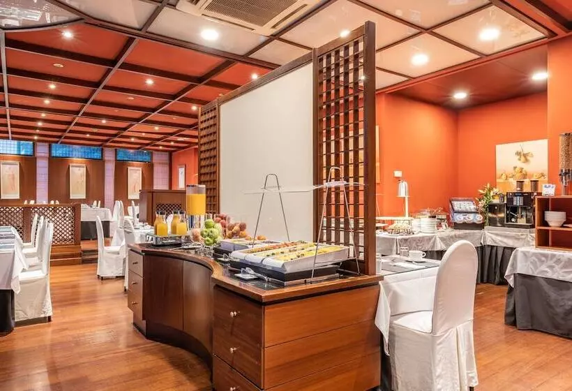 Fotos del hotel Crisol Puerta De Burgos:  23