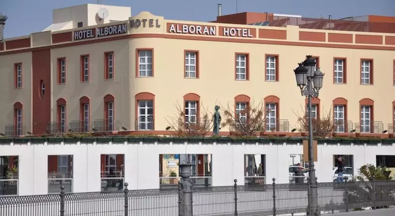 Fotos del hotel Alborán Chiclana:  1