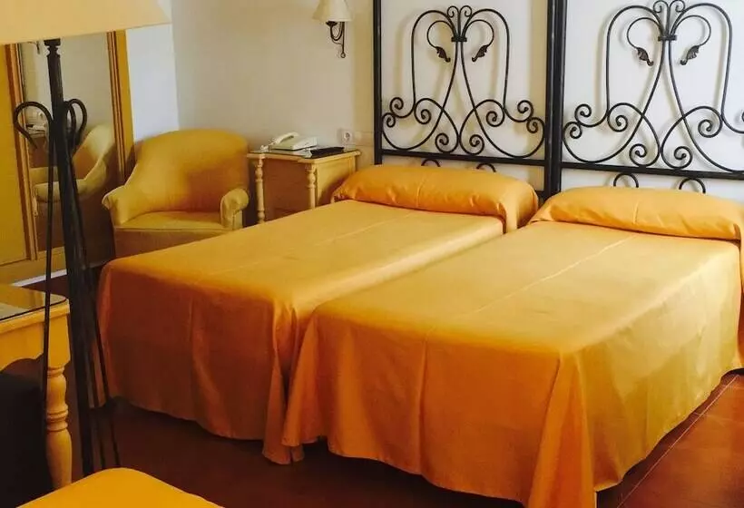 Fotos del hotel Alborán Chiclana:  2