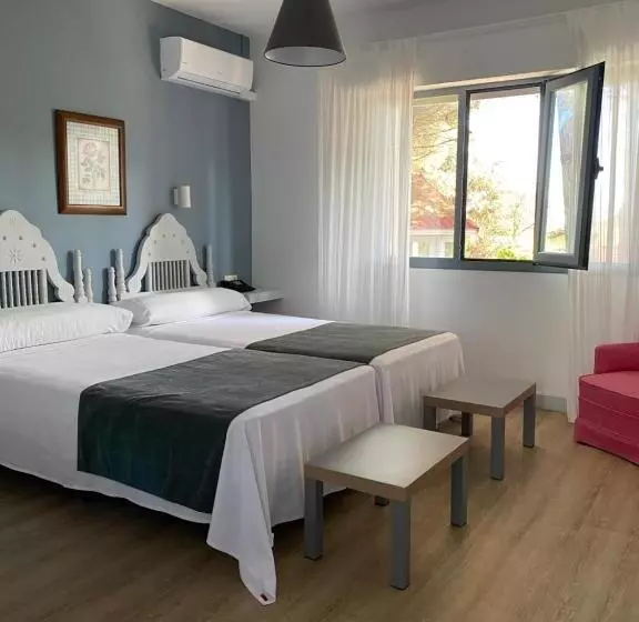 Fotos del hotel Mesón De Sancho:  14