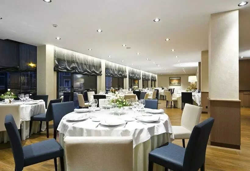 Fotos del hotel Pedro I de Aragón 4* Sup:  11