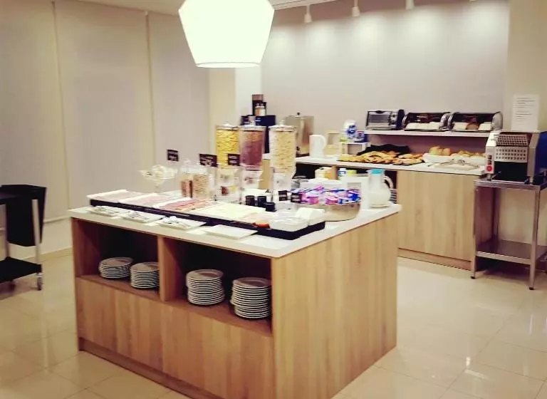 Fotos del hotel Cristina:  3