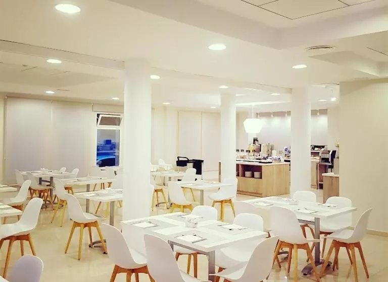 Fotos del hotel Cristina:  2