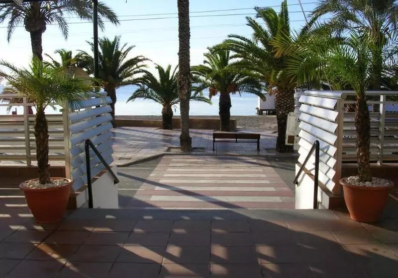 Fotos del hotel Neptuno:  4