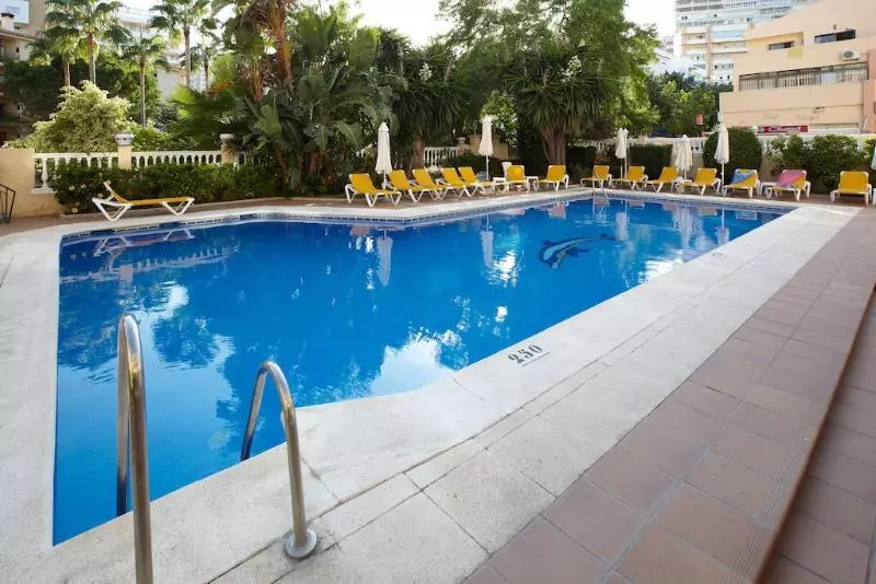 Essence  Boutique By Don Paquito