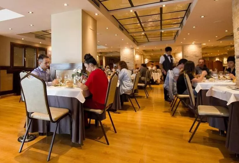Fotos del hotel Spa Balfagon:  5