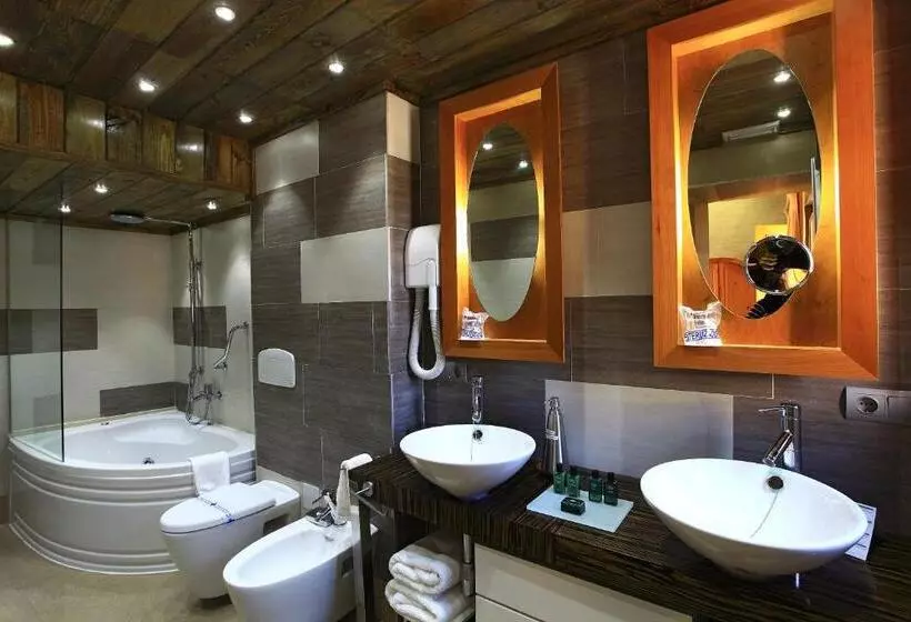 Fotos del hotel Boutique Palacio De La Serna:  4