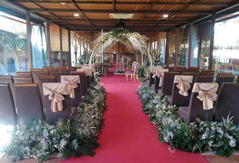 Fotos del hotel Boutique Palacio De La Serna:  2