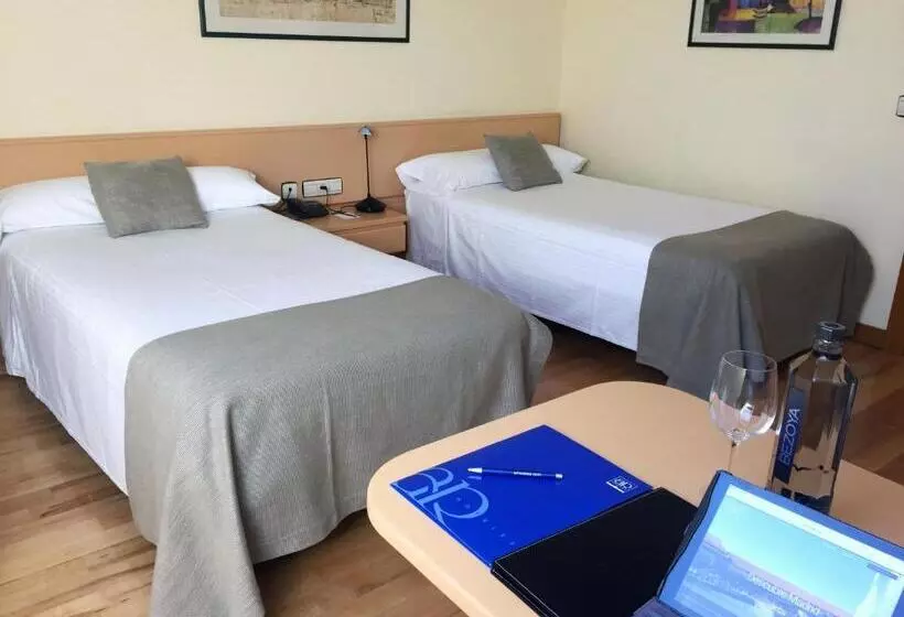 Fotos del hotel Parquesur:  6