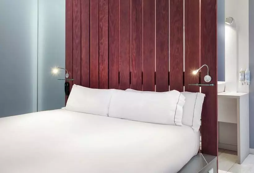 Fotos del hotel B&b Hotel Madrid Centro Fuencarral 52:  11