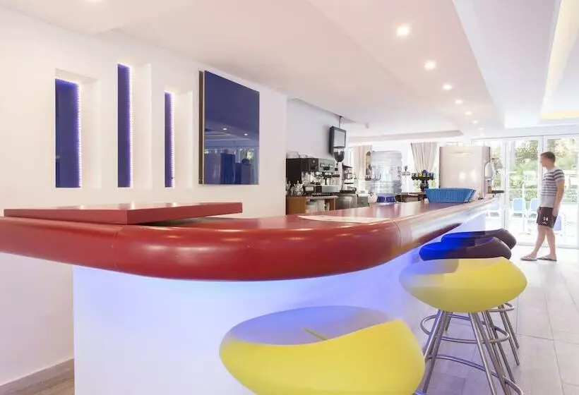 Fotos del hotel Guya Wave:  15