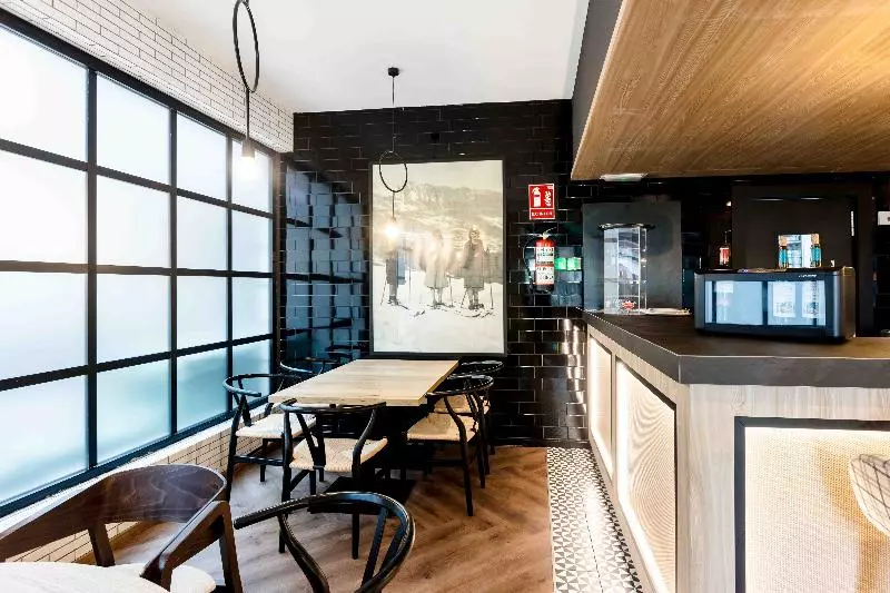 Fotos del hotel Oroel:  6