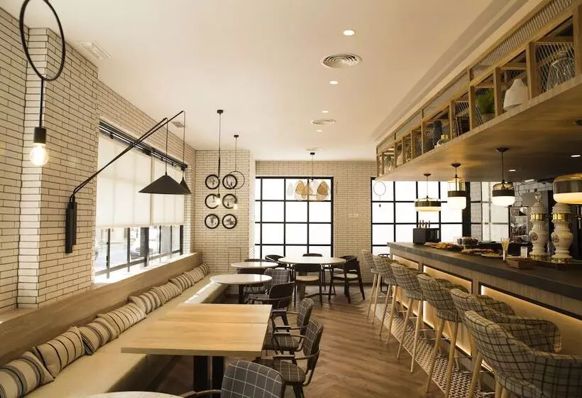 Fotos del hotel Oroel:  22