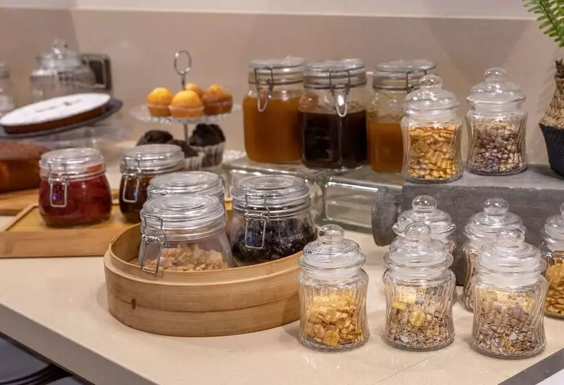 Fotos del hotel Santiago Plaza Affiliated By Meliá:  5