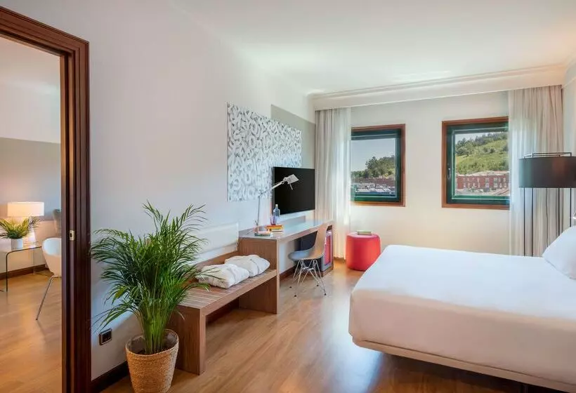 Fotos del hotel Santiago Plaza Affiliated By Meliá:  17