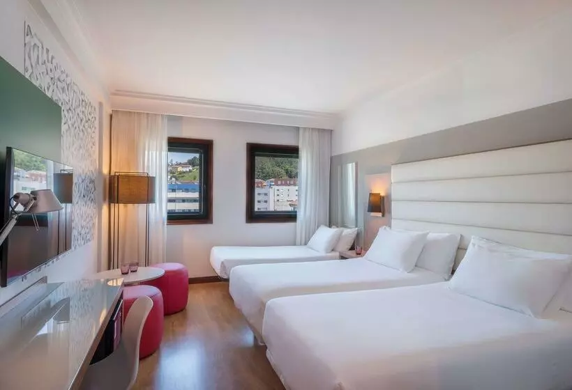 Fotos del hotel Santiago Plaza Affiliated By Meliá:  8