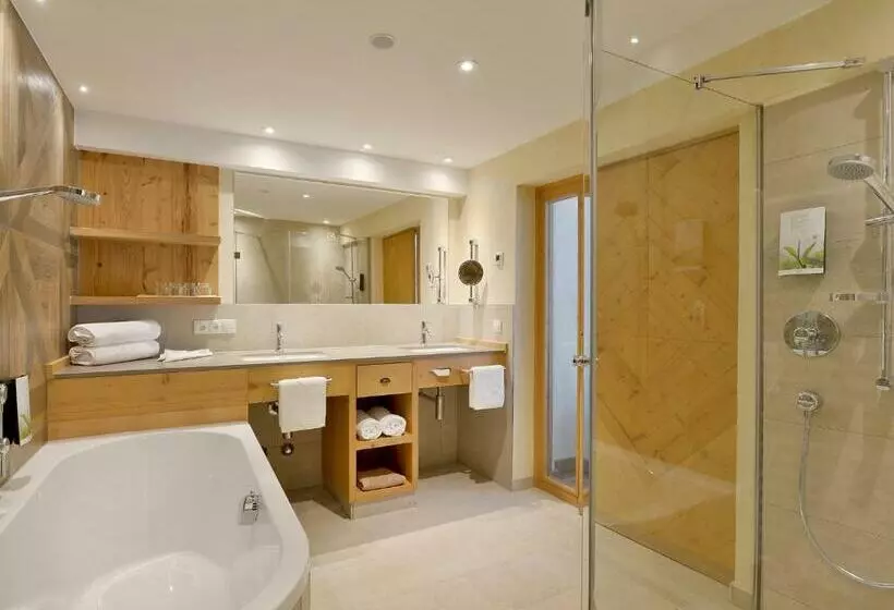 Fotos del hotel Alpenhotel Kramerwirt:  11