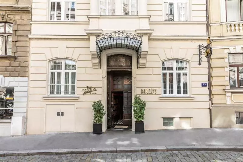 Fotos del hotel Furst Metternich:  7