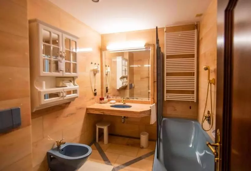 Fotos del hotel Palais Porcia:  14