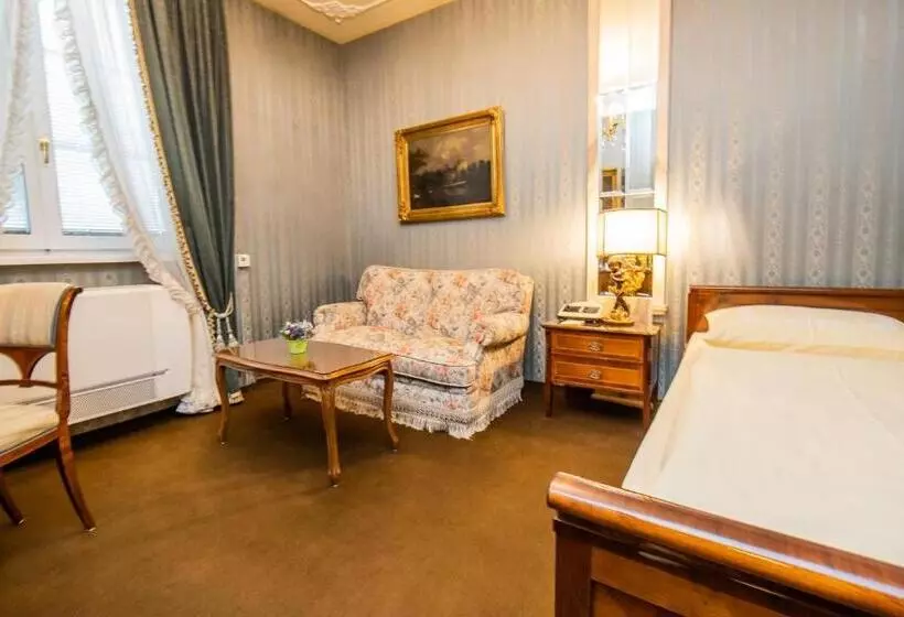 Fotos del hotel Palais Porcia:  9