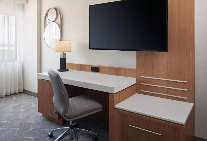 Fotos del hotel Delta Hotels By Marriott Calgary Airport Interminal:  21