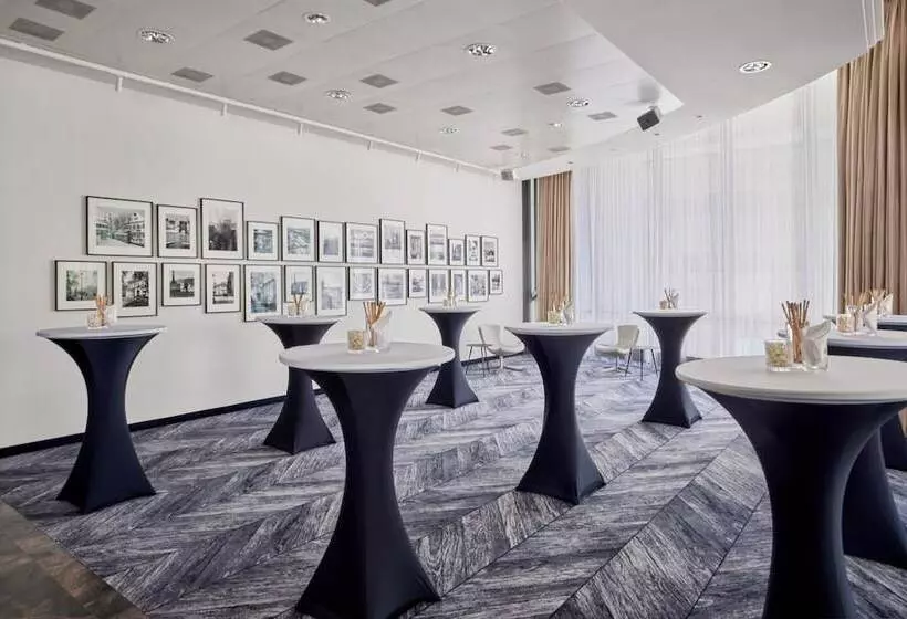 Fotos del hotel Swissotel Le Plaza Basel:  24